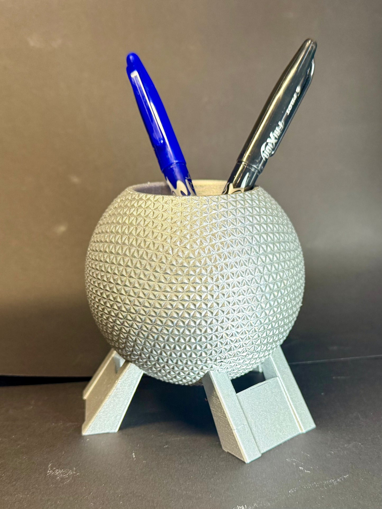 Pot à Crayons / Cache-Pot Spaceship Earth
