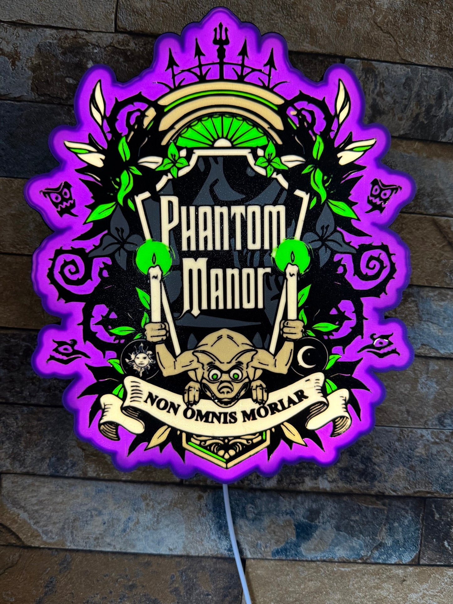 Plaque lumineuse Phantom Manor – Décoration Disney & Halloween